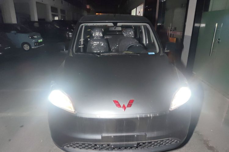 Used Wuling Hongguang New Energy 2024 All-Electric Model 300KM Practical Version Front