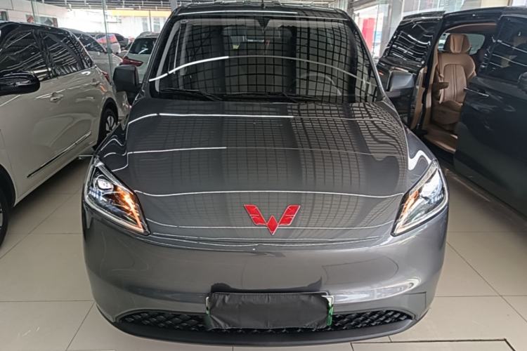 Used Wuling Hongguang New Energy 2024 All-Electric Model 300KM Practical Version Front