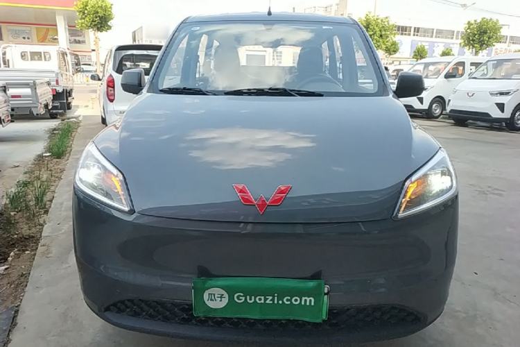 Used Wuling Hongguang New Energy 2024 All-Electric Model 300KM Standard Version Front