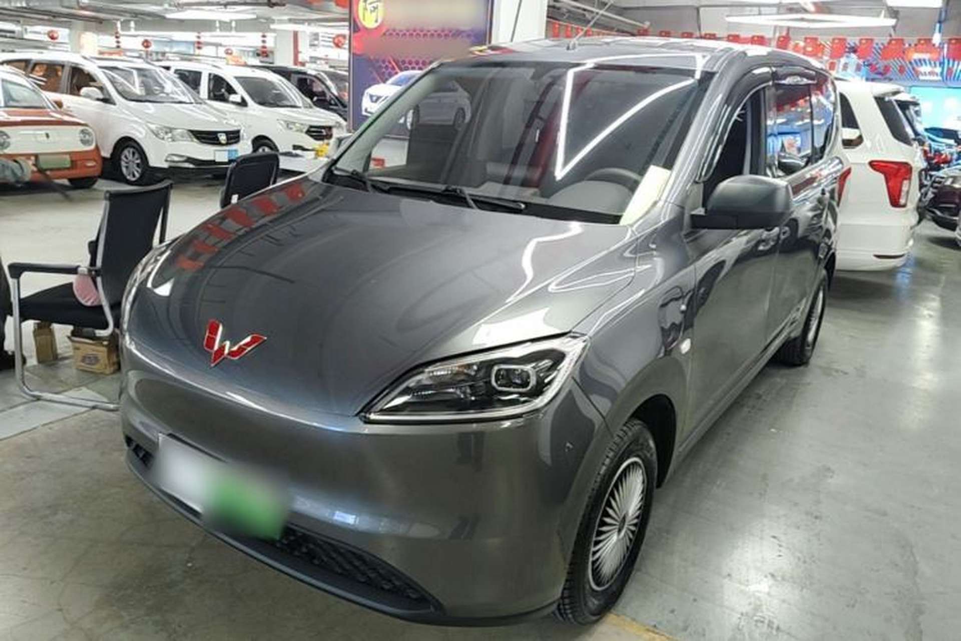 Used Wuling Hongguang New Energy 2024 All-Electric Model 300KM Standard Version Front Left 45 Deg