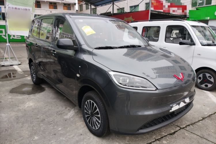 Used Wuling Hongguang New Energy 2024 All-Electric Model 300KM Standard Version Front Right 45 Deg