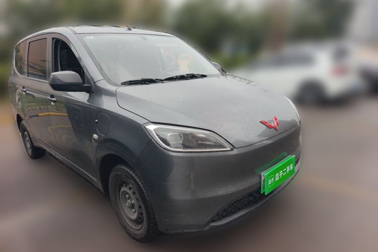 Used Wuling Hongguang New Energy 2024 All-Electric Model 300KM Practical Version Front Right 45 Deg