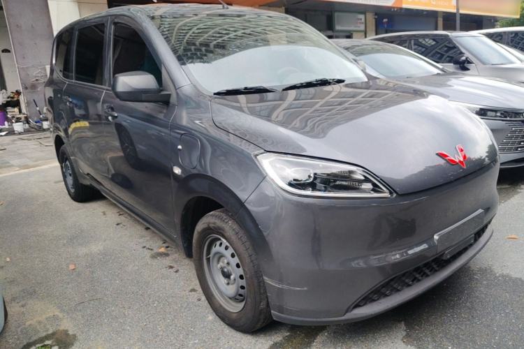 Used Wuling Hongguang New Energy 2024 All-Electric Model 300KM Standard Version Front Right 45 Deg