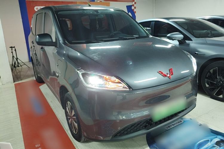 Used Wuling Hongguang New Energy 2024 All-Electric Model 300KM Standard Version Front Right 45 Deg