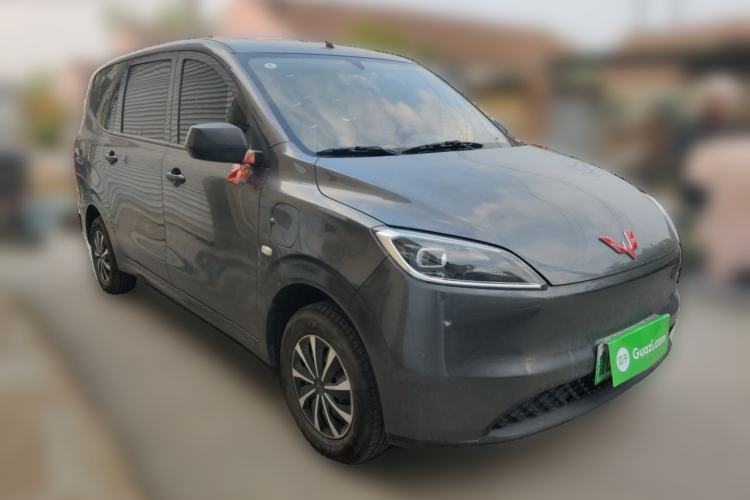 Used Wuling Hongguang New Energy 2024 All-Electric Model 300KM Standard Version Front Right 45 Deg