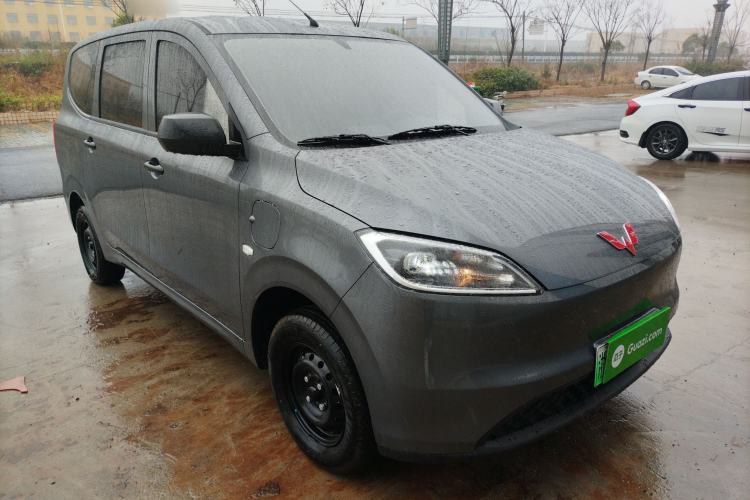 Used Wuling Hongguang New Energy 2024 All-Electric Model 300KM Practical Version Front Right 45 Deg