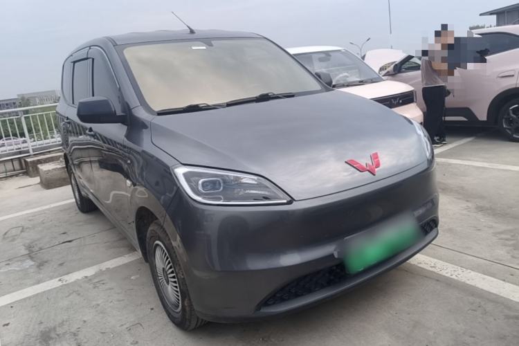 Used Wuling Hongguang New Energy 2024 All-Electric Model 300KM Standard Version Front Right 45 Deg
