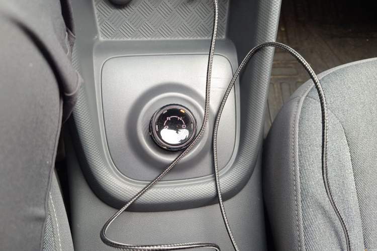 Used Wuling Hongguang New Energy 2024 All-Electric Model 300KM Standard Version Gear Lever