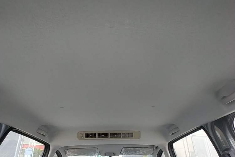Used Wuling Hongguang New Energy 2024 All-Electric Model 300KM Standard Version Headliner