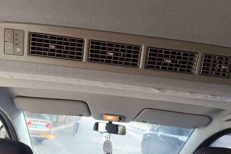 Used Wuling Hongguang New Energy 2024 All-Electric Model 300KM Standard Version Headliner