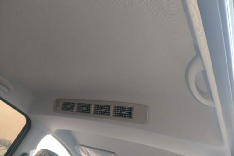Used Wuling Hongguang New Energy 2024 All-Electric Model 300KM Standard Version Headliner