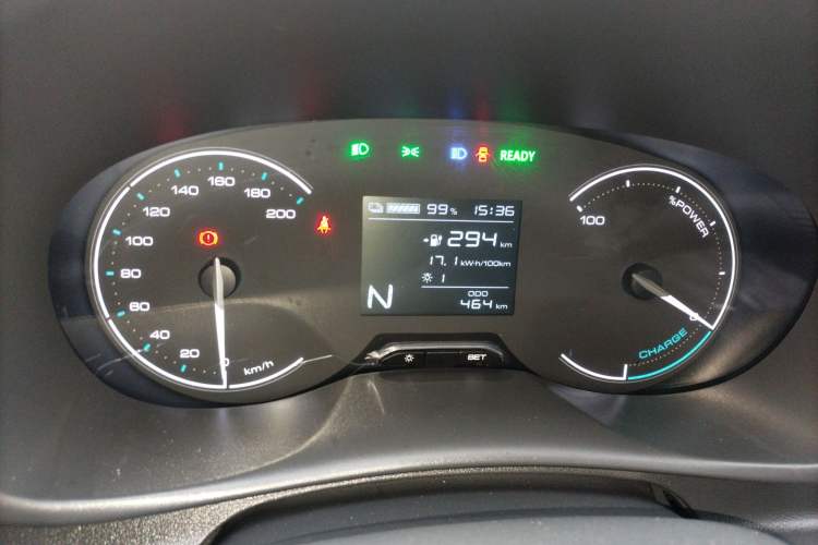 Used Wuling Hongguang New Energy 2024 All-Electric Model 300KM Practical Version Instrument Cluster