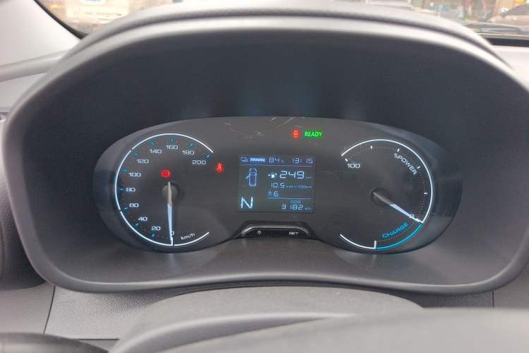 Used Wuling Hongguang New Energy 2024 All-Electric Model 300KM Practical Version Instrument Cluster