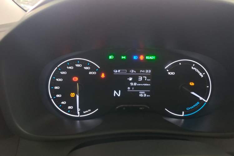Used Wuling Hongguang New Energy 2024 All-Electric Model 300KM Practical Version Instrument Cluster
