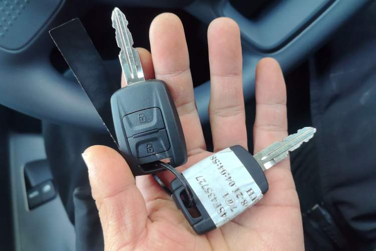 Used Wuling Hongguang New Energy 2024 All-Electric Model 300KM Standard Version Interior 1