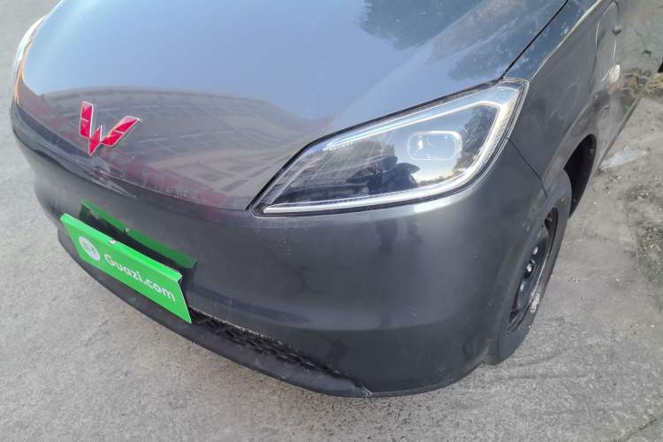 Used Wuling Hongguang New Energy 2024 All-Electric Model 300KM Standard Version Left Front Headlight