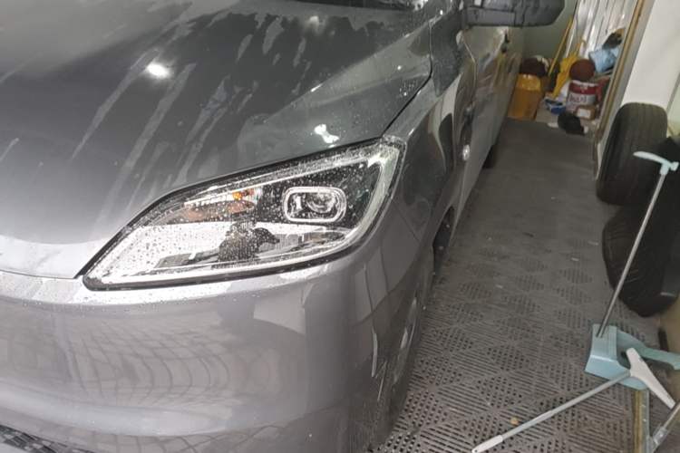 Used Wuling Hongguang New Energy 2024 All-Electric Model 300KM Practical Version Left Front Headlight