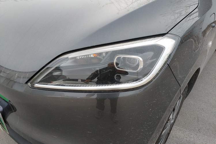 Used Wuling Hongguang New Energy 2024 All-Electric Model 300KM Standard Version Left Front Headlight