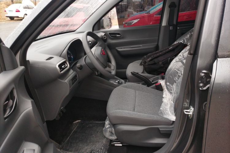 Used Wuling Hongguang New Energy 2024 All-Electric Model 300KM Practical Version Left Front Seat