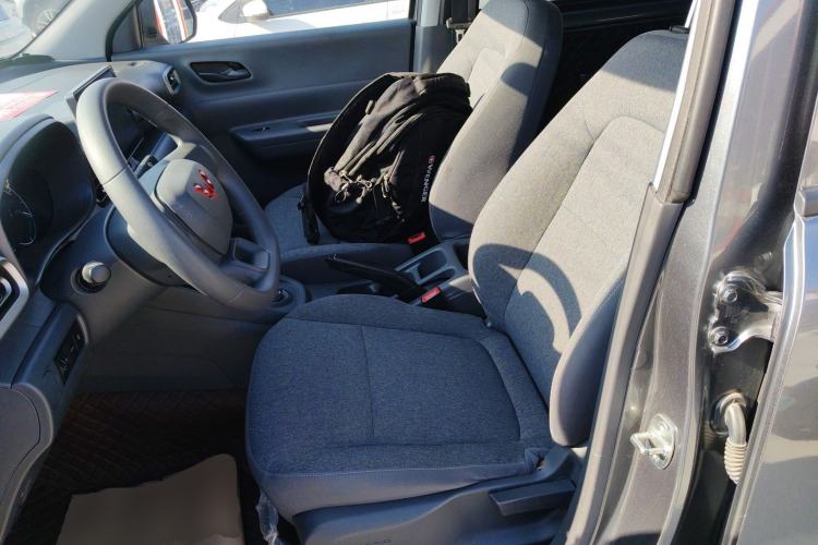 Used Wuling Hongguang New Energy 2024 All-Electric Model 300KM Practical Version Left Front Seat