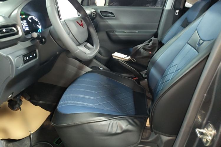 Used Wuling Hongguang New Energy 2024 All-Electric Model 300KM Standard Version Left Front Seat