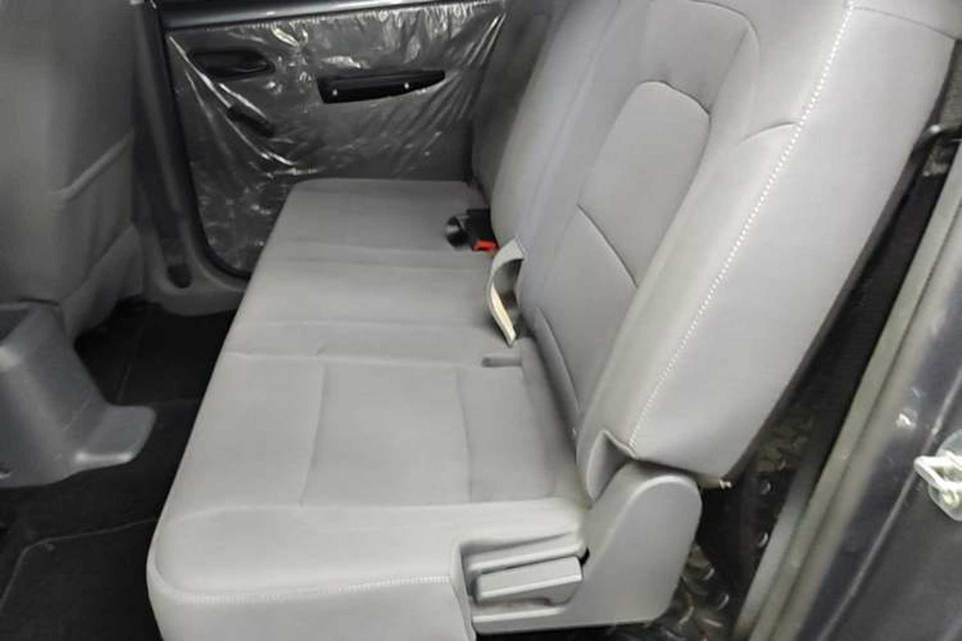 Used Wuling Hongguang New Energy 2024 All-Electric Model 300KM Standard Version Left Rear Seat