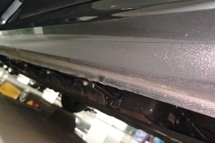 Used Wuling Hongguang New Energy 2024 All-Electric Model 300KM Practical Version Left Side Sill