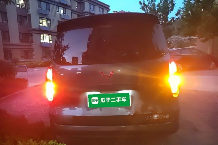 Used Wuling Hongguang New Energy 2024 All-Electric Model 300KM Standard Version Rear