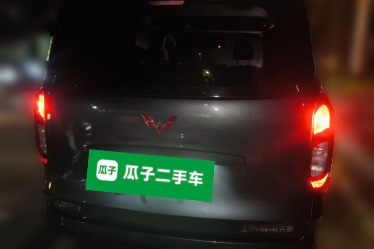 Used Wuling Hongguang New Energy 2024 All-Electric Model 300KM Practical Version Rear
