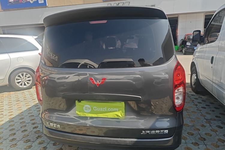 Used Wuling Hongguang New Energy 2024 All-Electric Model 300KM Standard Version Rear