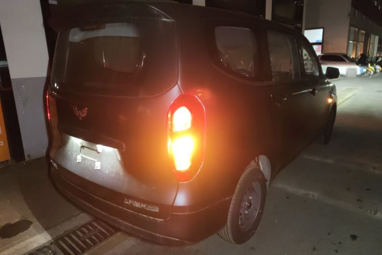 Used Wuling Hongguang New Energy 2024 All-Electric Model 300KM Practical Version Rear Right 45 Deg