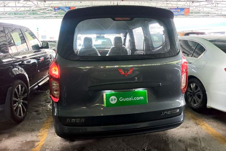 Used Wuling Hongguang New Energy 2024 All-Electric Model 300KM Practical Version Rear