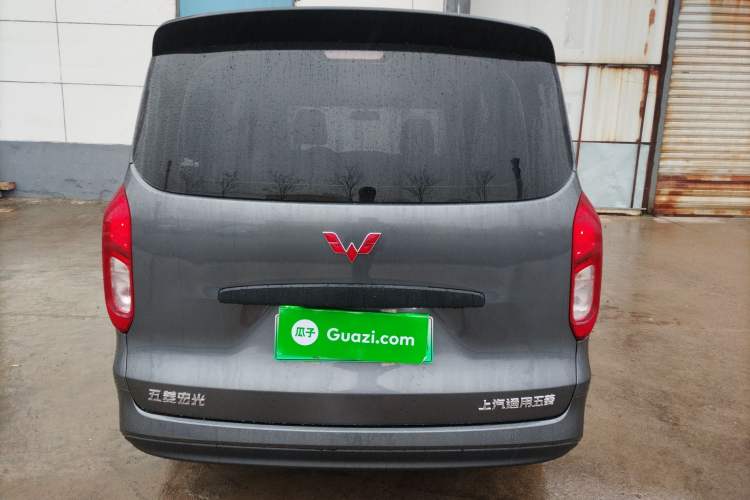 Used Wuling Hongguang New Energy 2024 All-Electric Model 300KM Practical Version Rear