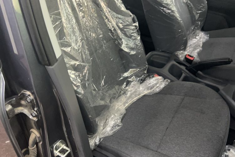 Used Wuling Hongguang New Energy 2024 All-Electric Model 300KM Standard Version Right Front Seat