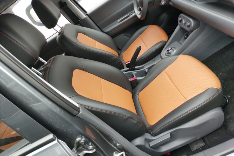 Used Wuling Hongguang New Energy 2024 All-Electric Model 300KM Standard Version Right Front Seat