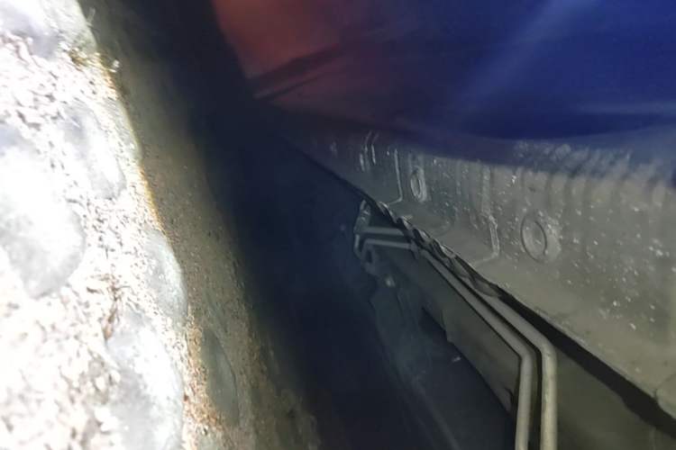 Used Wuling Hongguang New Energy 2024 All-Electric Model 300KM Standard Version Right Side Sill