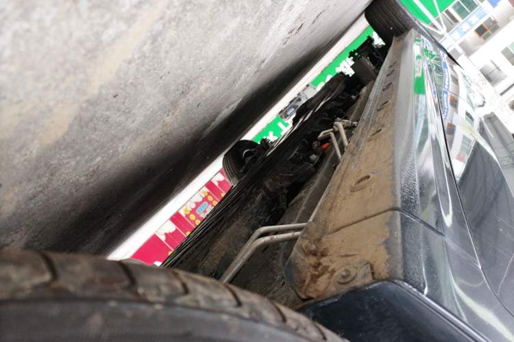 Used Wuling Hongguang New Energy 2024 All-Electric Model 300KM Standard Version Right Side Sill
