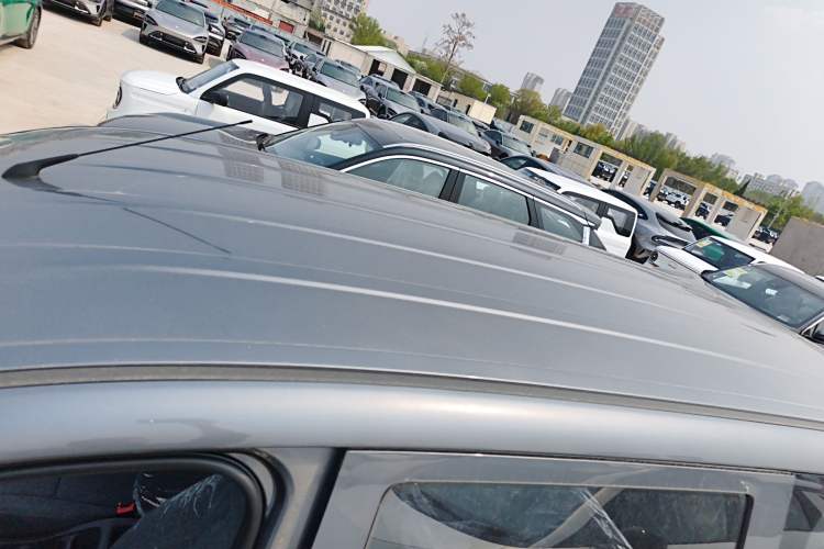 Used Wuling Hongguang New Energy 2024 All-Electric Model 300KM Standard Version Roof