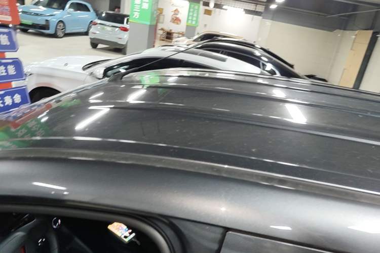 Used Wuling Hongguang New Energy 2024 All-Electric Model 300KM Standard Version Roof