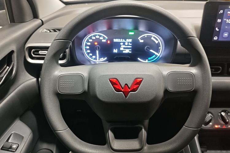 Used Wuling Hongguang New Energy 2024 All-Electric Model 300KM Practical Version Steering Wheel