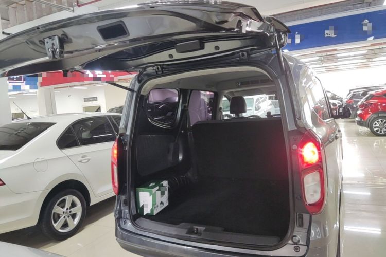 Used Wuling Hongguang New Energy 2024 All-Electric Model 300KM Standard Version Trunk