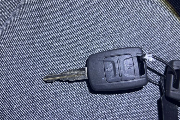 Used Wuling Hongguang New Energy 2024 All-Electric Model 300KM Standard Version Vehicle Key