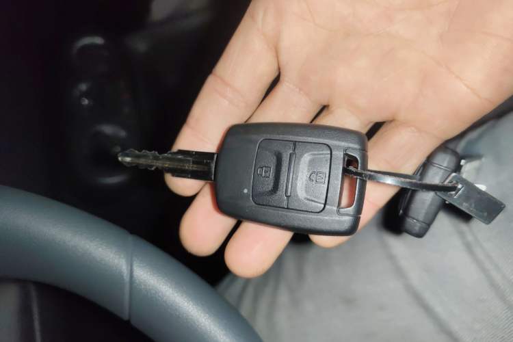 Used Wuling Hongguang New Energy 2024 All-Electric Model 300KM Practical Version Vehicle Key