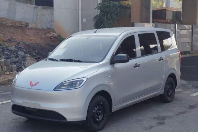 Used Wuling Hongguang New Energy 2024 All-Electric Model 300KM Practical Version