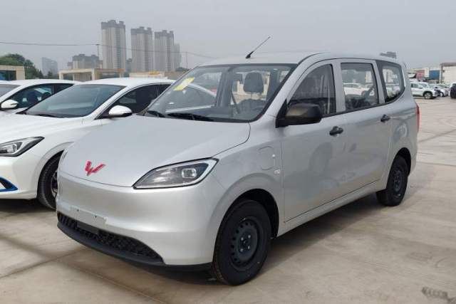 Used Wuling Hongguang New Energy 2024 All-Electric Model 300KM Standard Version