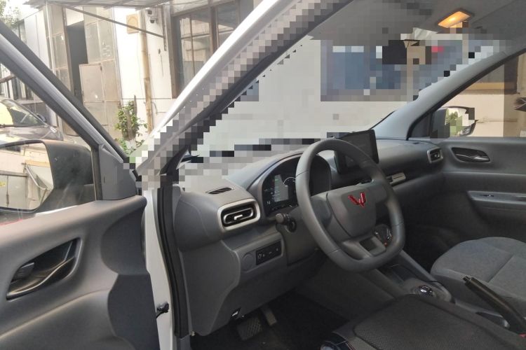 Used Wuling Hongguang New Energy 2024 All-Electric Model 300KM Standard Version Driver Seat