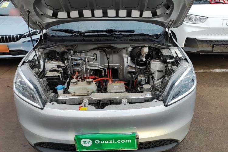 Used Wuling Hongguang New Energy 2024 All-Electric Model 300KM Standard Version Engine Bay