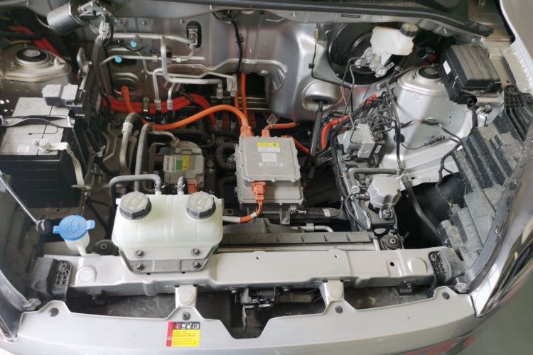 Used Wuling Hongguang New Energy 2024 All-Electric Model 300KM Standard Version Engine Bay