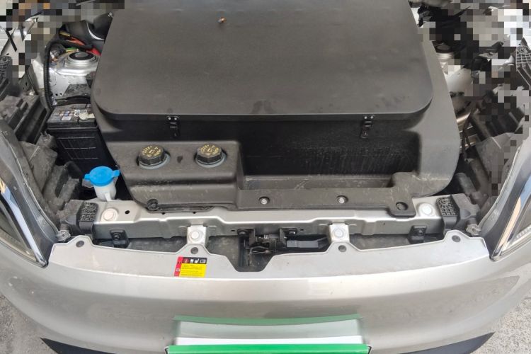 Used Wuling Hongguang New Energy 2024 All-Electric Model 300KM Standard Version Engine Bay