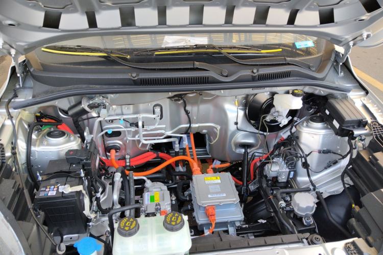 Used Wuling Hongguang New Energy 2024 All-Electric Model 300KM Practical Version Engine Bay